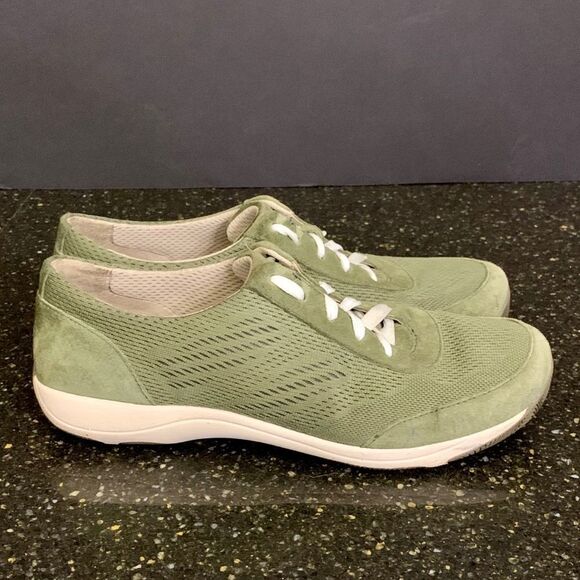 Dansko Hayes Olive Green Mesh Sneakers. - Picture 5 of 8